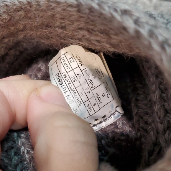 Ugg Australia Women Cardi Sweater 3 buttons Boots shoes sz 6 - Picture 12 of 13